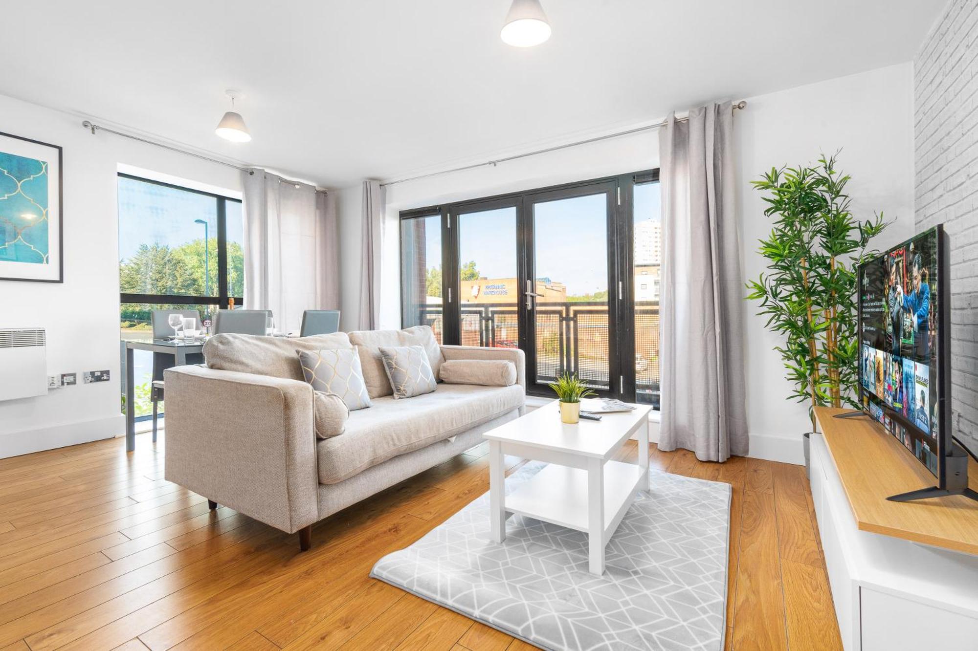Stylish Birmingham City Centre - 2 Bed - Secure Parking - 5Ac מראה חיצוני תמונה