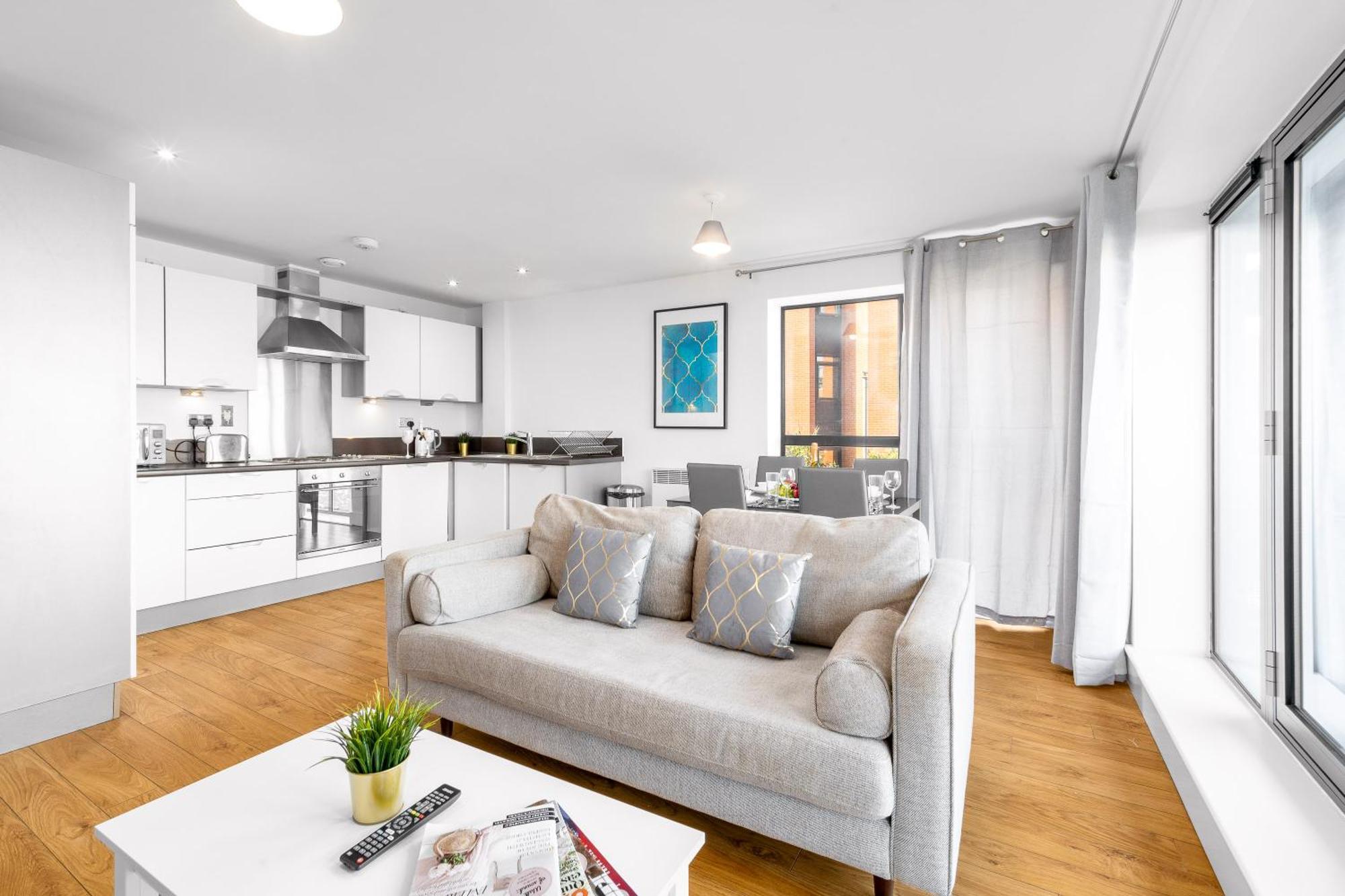 Stylish Birmingham City Centre - 2 Bed - Secure Parking - 5Ac מראה חיצוני תמונה