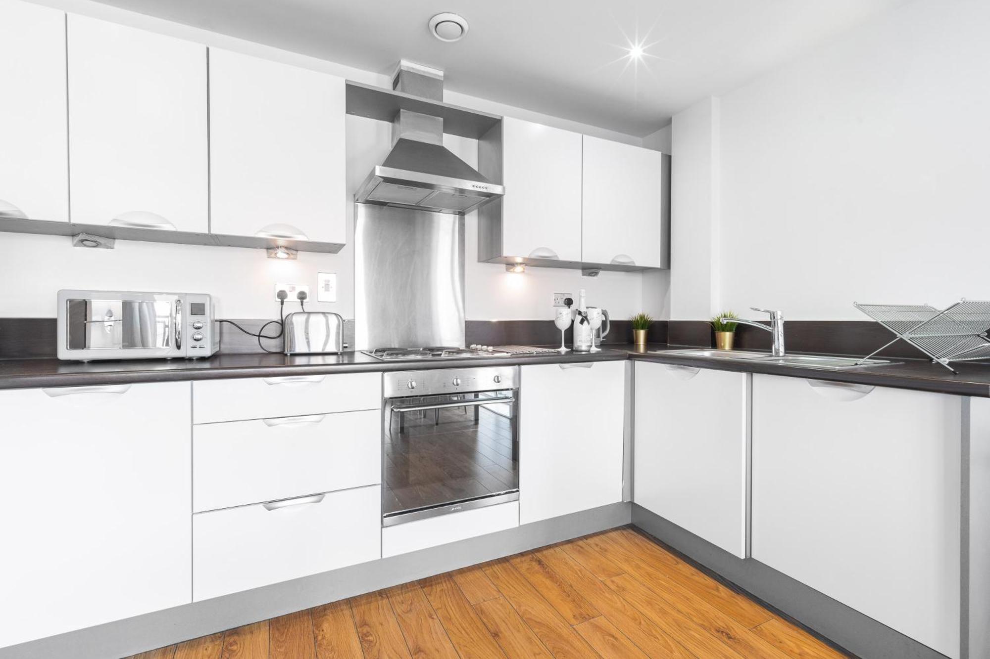 Stylish Birmingham City Centre - 2 Bed - Secure Parking - 5Ac מראה חיצוני תמונה